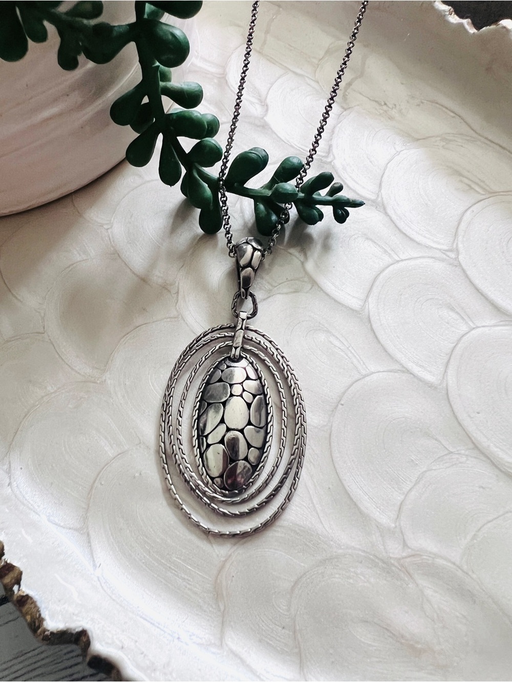 John Hardy Silver Textured Kali Oval Pendant Necklace